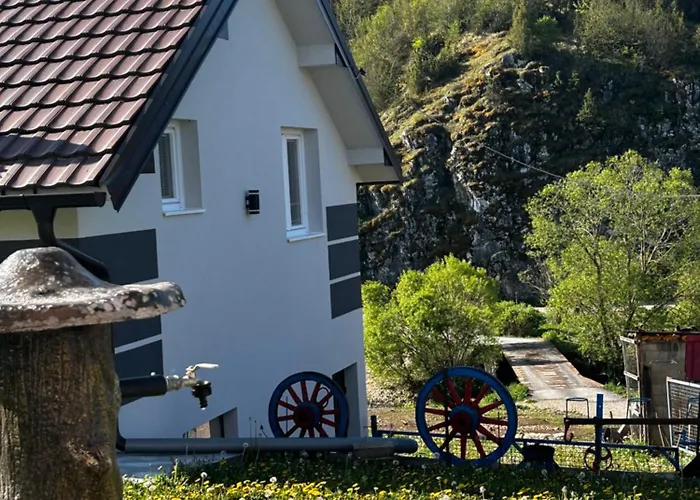 度假居 Odmoriste Vrelo Vape *